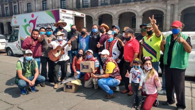 Donan despensas a trabajadores del espectáculo afectados por la pandemia